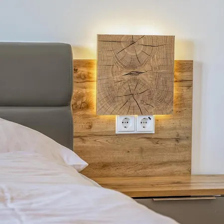 Linden Platzl * איטר